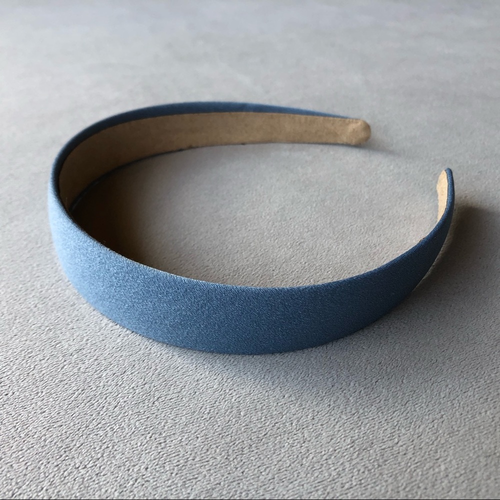 Wide Fabric Headband ~ Soft blue colour ~ Brand New! Never Worn!